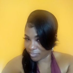 Meet your Posher, Antonia